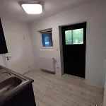 Blaues Haus - Kleinere Doppelhaushaelfte In Stadtkernnaehe Mit Traumhaftem Bad Und Kueche *