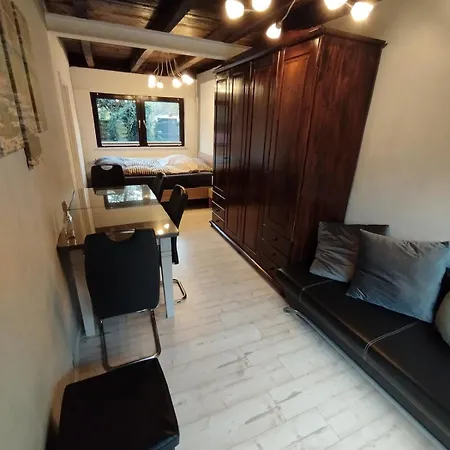 Kleinere Doppelhaushaelfte In Stadtkernnaehe Von 47506 Inklusive Kueche Neukirchen-Vluyn