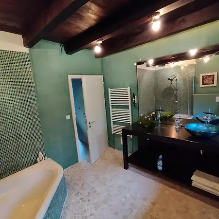 Kleinere Doppelhaushaelfte In Stadtkernnaehe Von 47506 Inklusive Kueche