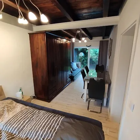 Kleinere Doppelhaushaelfte In Stadtkernnaehe Von 47506 Inklusive Kueche Lägenhet Neukirchen-Vluyn