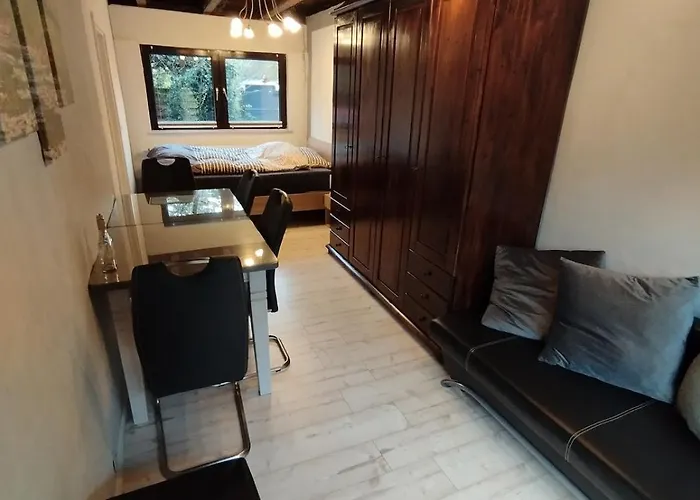 Blaues Haus - Kleinere Doppelhaushaelfte In Stadtkernnaehe Mit Traumhaftem Bad Und Kueche Neukirchen-Vluyn